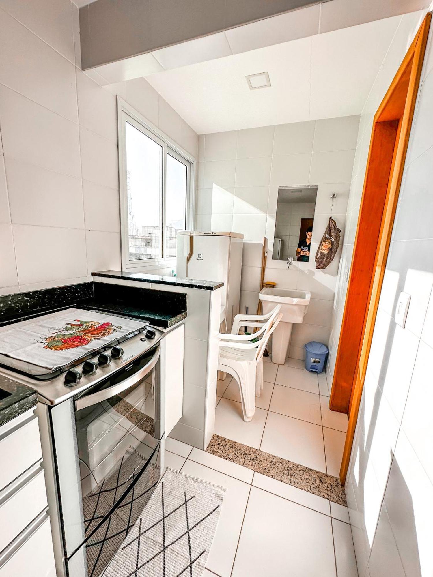 Apt Na Praia Do Morro,2 Quadras Do Mar,Com Garagem グアラパリー エクステリア 写真