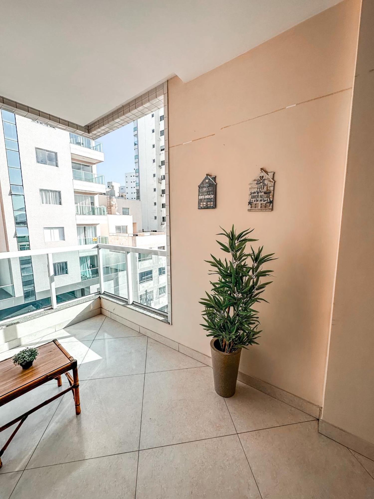 Apt Na Praia Do Morro,2 Quadras Do Mar,Com Garagem グアラパリー エクステリア 写真